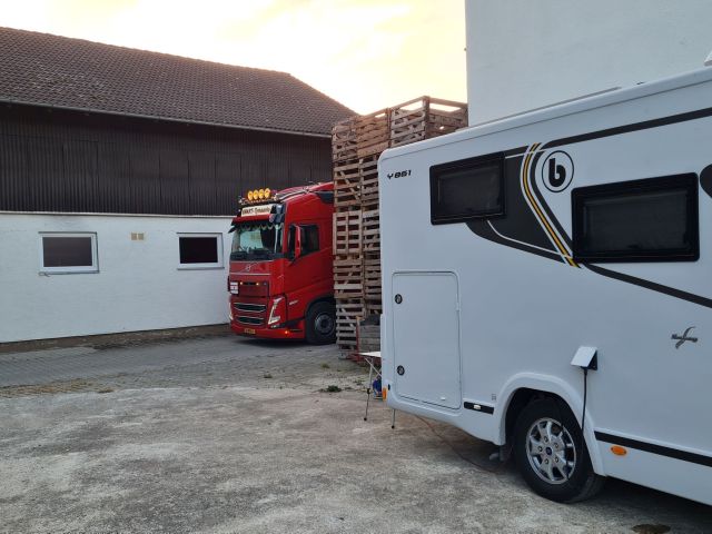 Campen auf dem Bauernhof: Nicht immer etwas für Ruhesuchende  - Bild 1