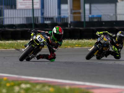 Junge Zweiradtalente drehen ihre Runden