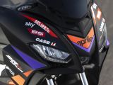 Aprilia SR GT im Renndress - Bild 3