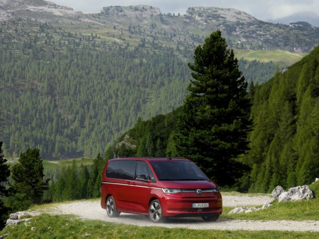 Erstes Reisemobil mit Plug-in-Hybrid-Allradantrieb - Bild 1