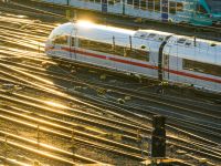 Die Bahn fährt wieder schwarze Zahlen