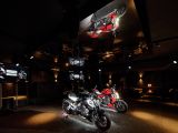 Drei Pakete für die im Rampenlicht stehende Ducati Diavel V4 - Bild 8