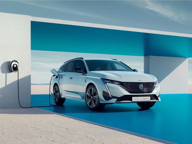 Peugeot 308 erstmals auch als vollellektrischer Kombi - Bild 1