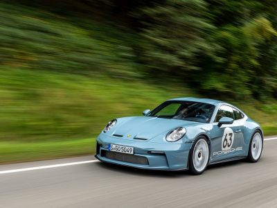 Verdammt nah am reinrassigen Rennwagen