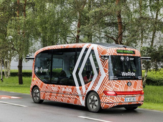 Renault startet Testlauf mit autonomen Shuttles - Bild 1