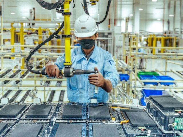 Vinfast zeigt sich bei Batterien flexibel - Bild 1