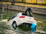 Wenn das Auto ins Wasser fährt... - Bild 13