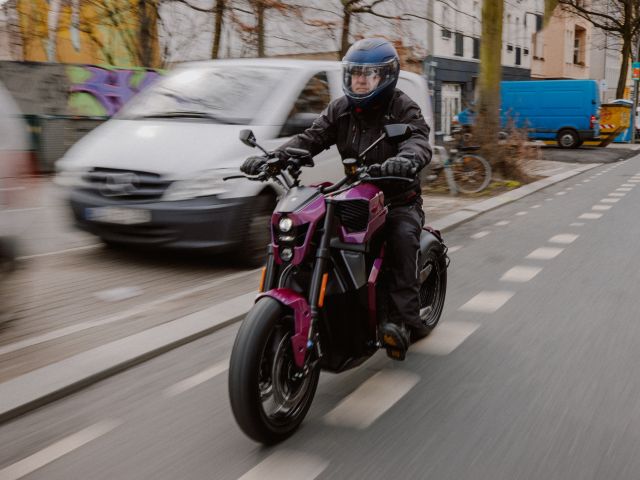 Die Verge TS macht einiges anders - Bild 1