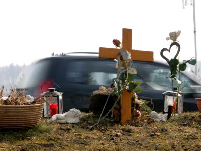 Zahl der Verkehrstoten nahezu unverändert