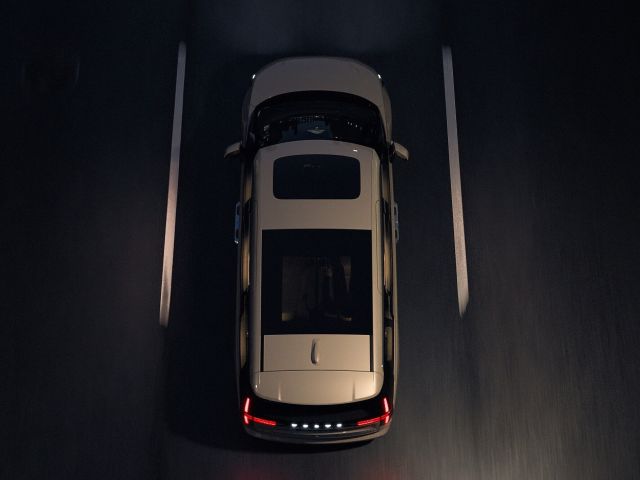 Volvo kündigt Elektro-Van EM90 an - Bild 1