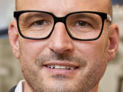 Andrew Thorndike führt Polo - Bild 1