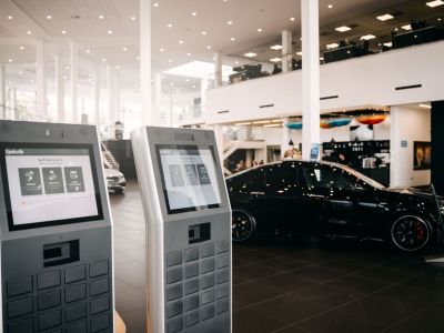 Starkes Wachstum bei digitaler Selbstbedienung im Autohaus