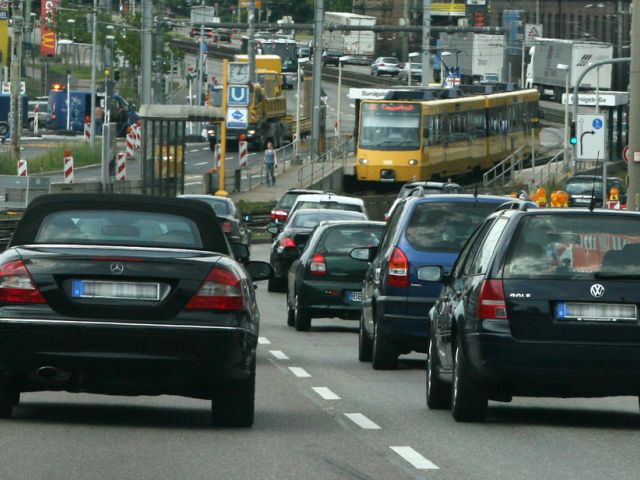 In Deutschland gibt es immer mehr Autos - Bild 1