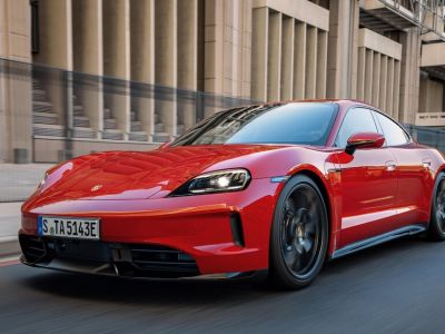 Porsche Taycan mit virtuellem Getriebe und Manthey-Kit