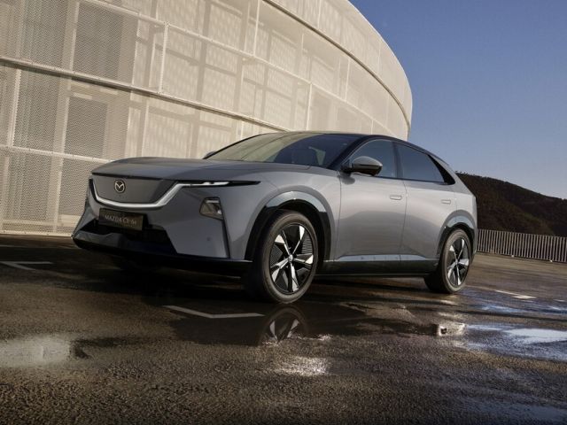 Der Mazda CX-6e startet bei 49.990 Euro - Bild 1